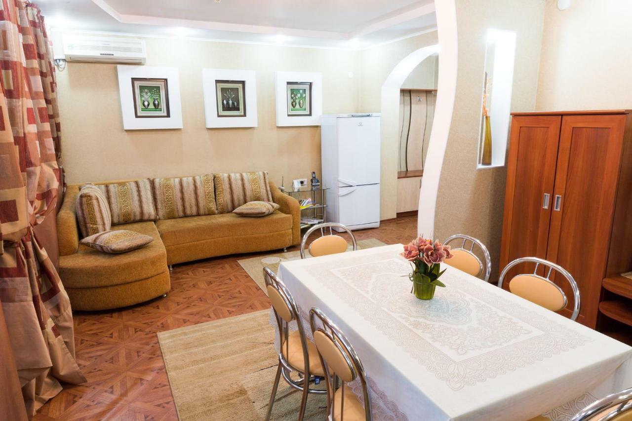 Tourist Hotel Ustʼ-Kamenogorsk Zewnętrze zdjęcie