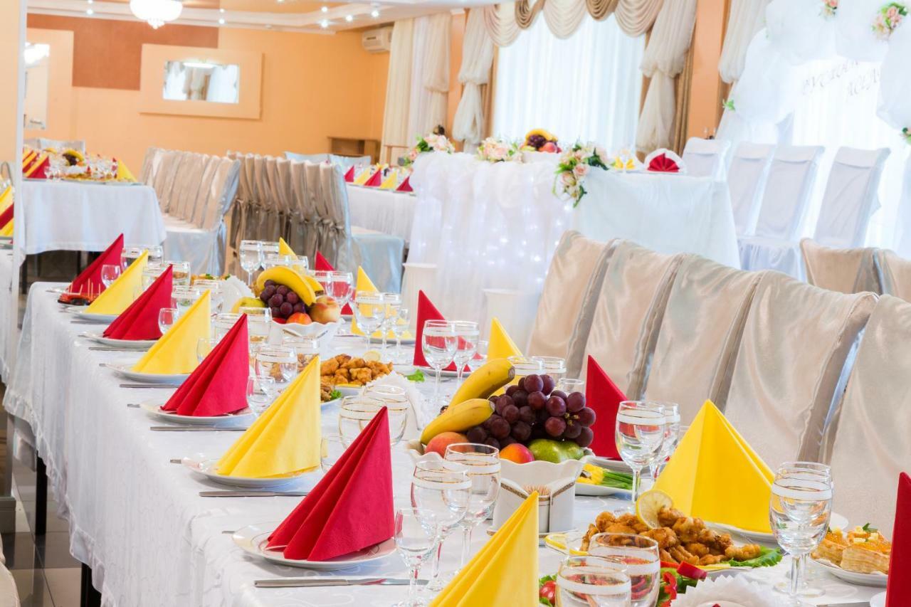 Tourist Hotel Ustʼ-Kamenogorsk Zewnętrze zdjęcie
