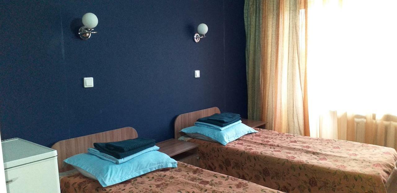 Tourist Hotel Ustʼ-Kamenogorsk Zewnętrze zdjęcie