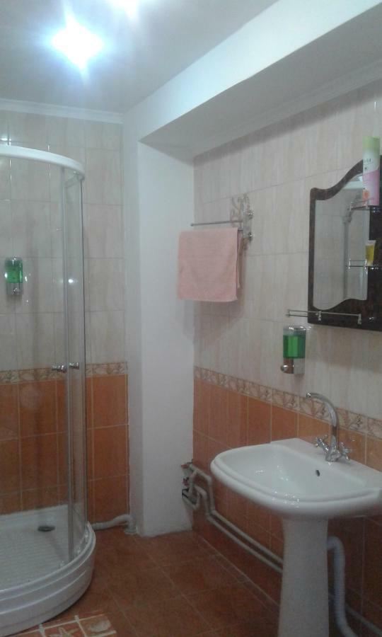 Tourist Hotel Ustʼ-Kamenogorsk Zewnętrze zdjęcie